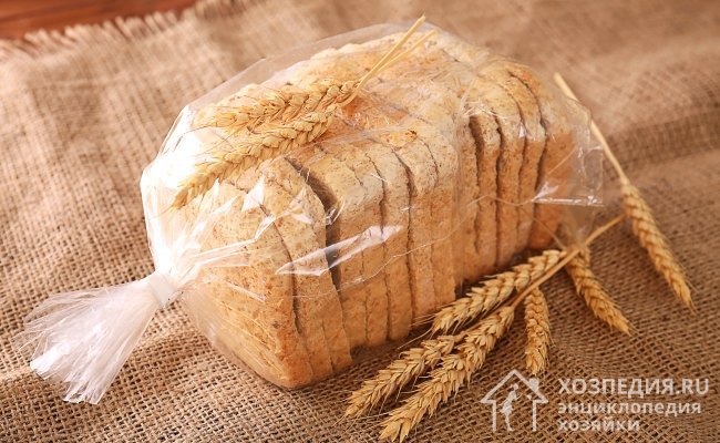 Производители фасуют продукт в специальные перфорированные пакеты. Храните хлеб в заводской упаковке – так он будет оставаться свежим до 3-5 дней