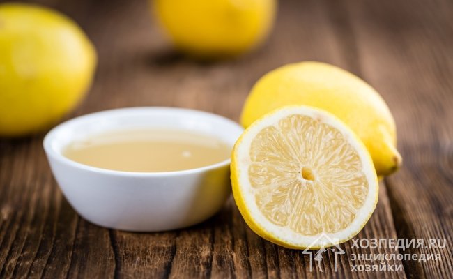 Лимонный сок эффективен в очищении хны только в комплексе с другими веществами, так как в чистом виде он оказывает противоположный эффект – способствует более сильному закреплению пигмента
