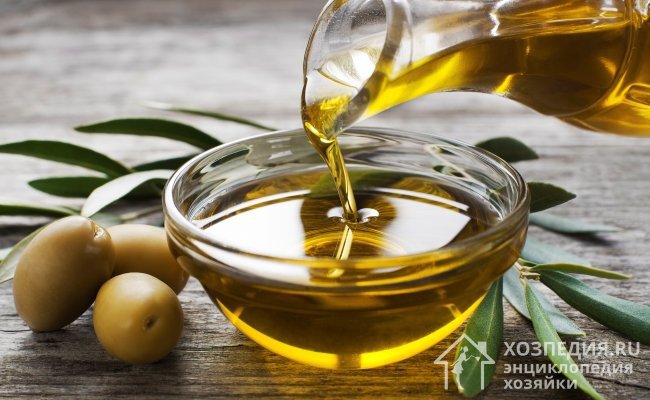 Отмыть следы натурального красителя поможет оливковое или другое растительное масло