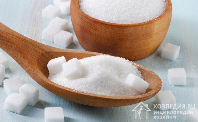Сахар придает достаточную жесткость ткани, но при растворении становится липким