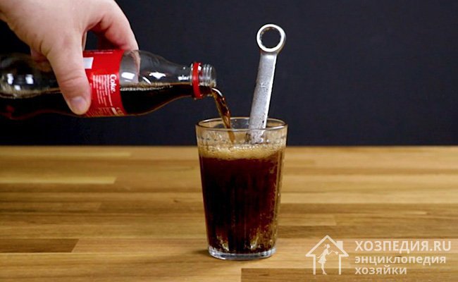 Кока-кола – это не только вкусный сладкий напиток, но и отличный помощник в хозяйстве