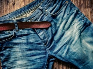 Как покрасить джинсы в черный или другой цвет