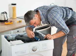 Как разобрать стиральную машину Indesit