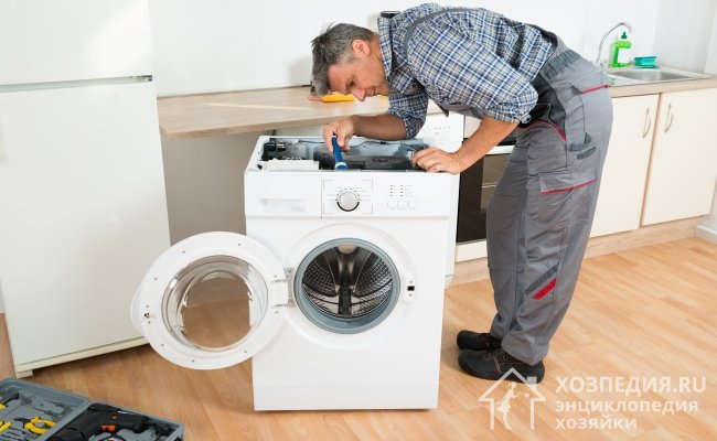 Как установить стиральную машину ровно (видео)